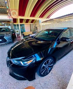 Nissan Maxima